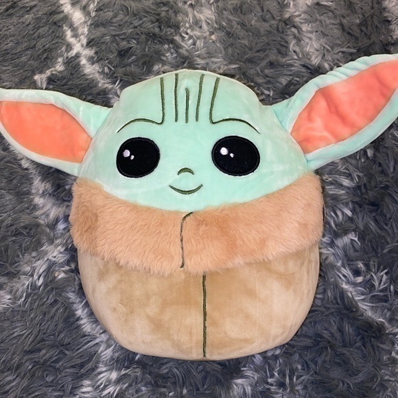 LIMITED EDITION BABY YODA 10” SQUISHMALLOW… - Picture 6 of 9